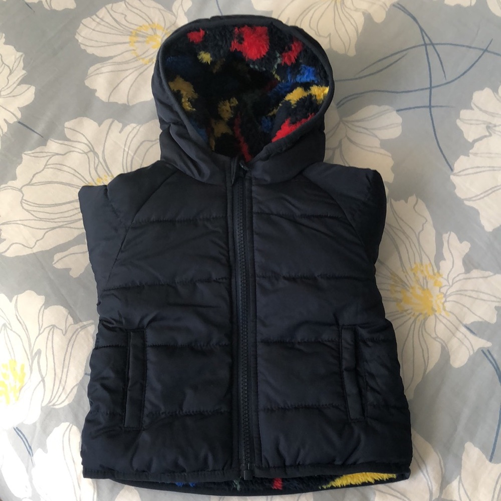 OLDNAVY REVERSIBLE PUFFER JACKET FOR BABY SIZE 3-6 Months - Picture 7 of 17